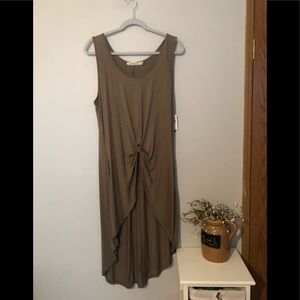 High/ low, tie knot tank 💕